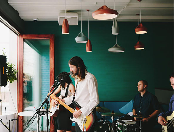 Melbourne Cover Band Smash Band - Entertainers - Live Band Hire